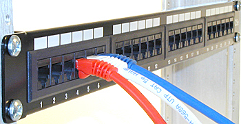 Patch Panel Cat5e 24-Port W/ Rear Cable Manager, Pcb-Type, Truenet ADCKrone