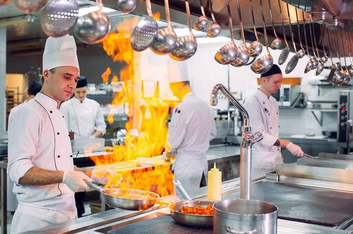 Tiêu chí lựa chọn dầu ăn chất lượng cho nhà hàng