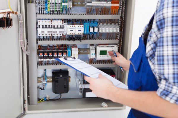 Lợi ích khi bạn sử dụng thiết bị đóng cắt điện mà bạn cần biết