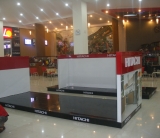Nội thất gian hàng Hitachi 3