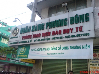 Pano chữ nổi ngân hàng Phương Đông