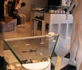 Nội thất showroom 2en 3