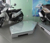 Nội thất cửa hàng Piagio 3