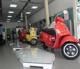 Nội thất cửa hàng Piagio 4