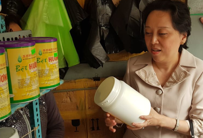 Phụ gia thực phẩm ở chợ Kim Biên không được sang chiết lẻ