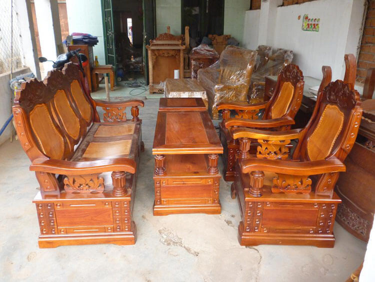 Bộ bàn ghế gỗ keo nhà bác Hoàng quận 12