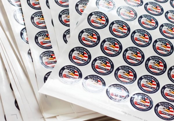 Decal nhựa