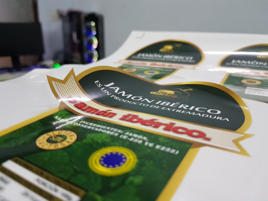 Decal nhựa