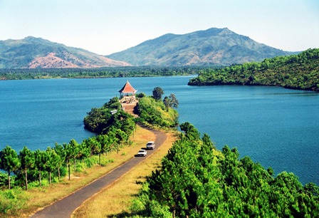 Hồ Chí Minh- Tuy Hòa