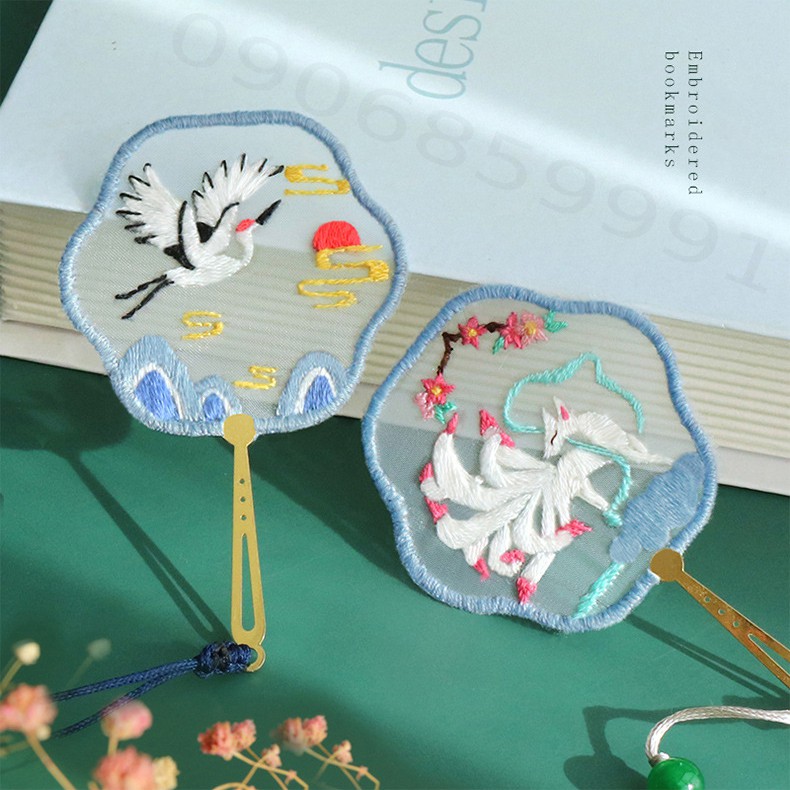 Quạt cầm tay handmade