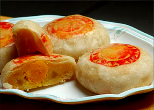VỀ SÓC TRĂNG THƯỞNG THỨC BÁNH PÍA NGỌT THƠM