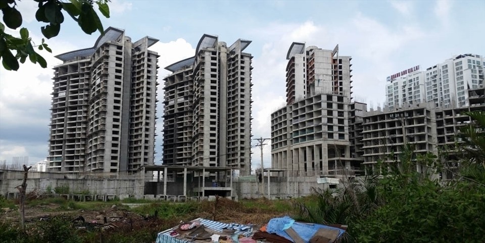 Tháo gỡ khó khăn cho các dự án bất động sản vẫn còn rất chậm