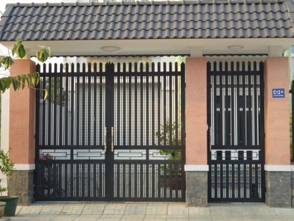 Xây dựng Tường Thịnh sửa cửa sắt tận nơi TPHCM