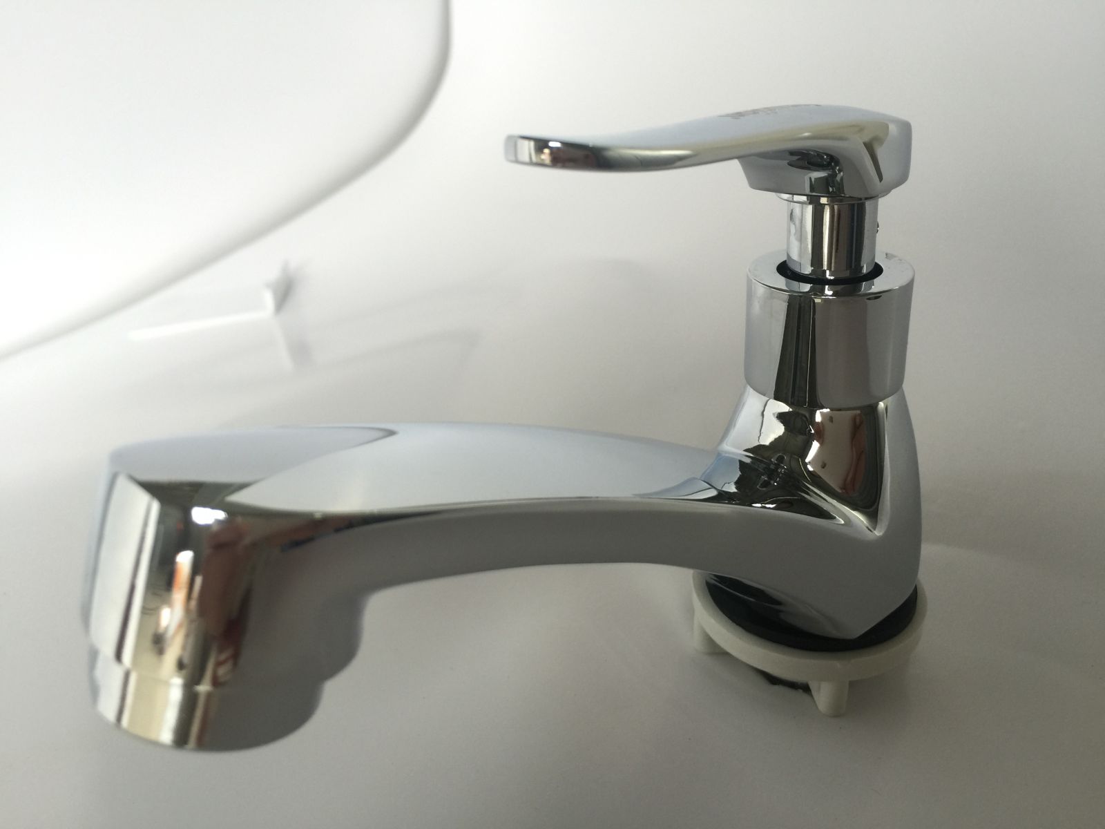 Single lavabo faucet VN1104