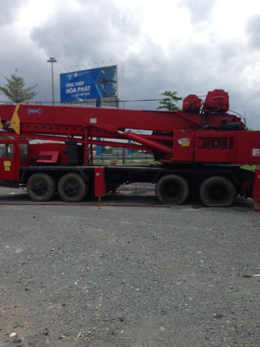 Bucyrus-Erie 35T Crane