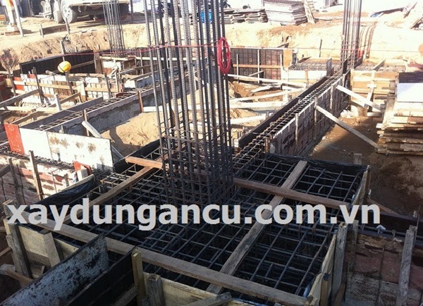Thi công ván khuôn móng trong xây dựng phần thô
