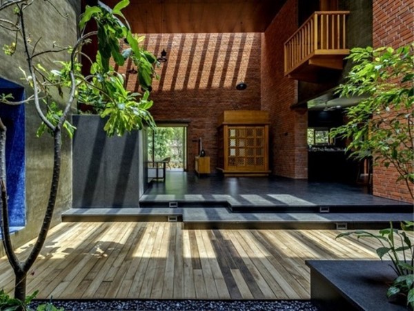 biet-thu-gach-moc-don-gian-nhung-khong-kem-phan-sang-trong-va-tinh-te