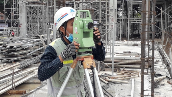 Xác định kích thước mặt bằng bằng máy đo chuyên dụng