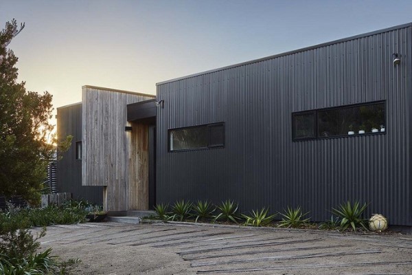 Xây nhà tiền chế cấp 4 có diện tích 100m2 ốp gỗ phá cách